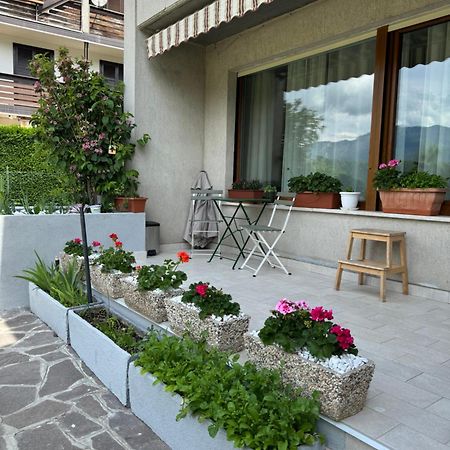 Green House Next - Lovely Apartment For Family And Free Parking 莱维科特尔梅 外观 照片