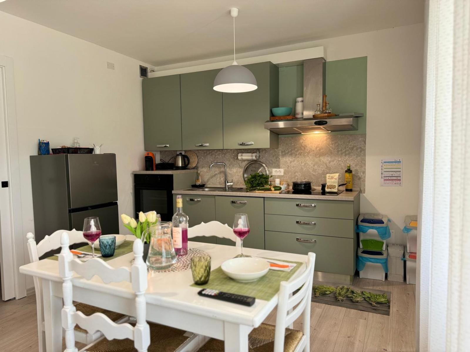 Green House Next - Lovely Apartment For Family And Free Parking 莱维科特尔梅 外观 照片