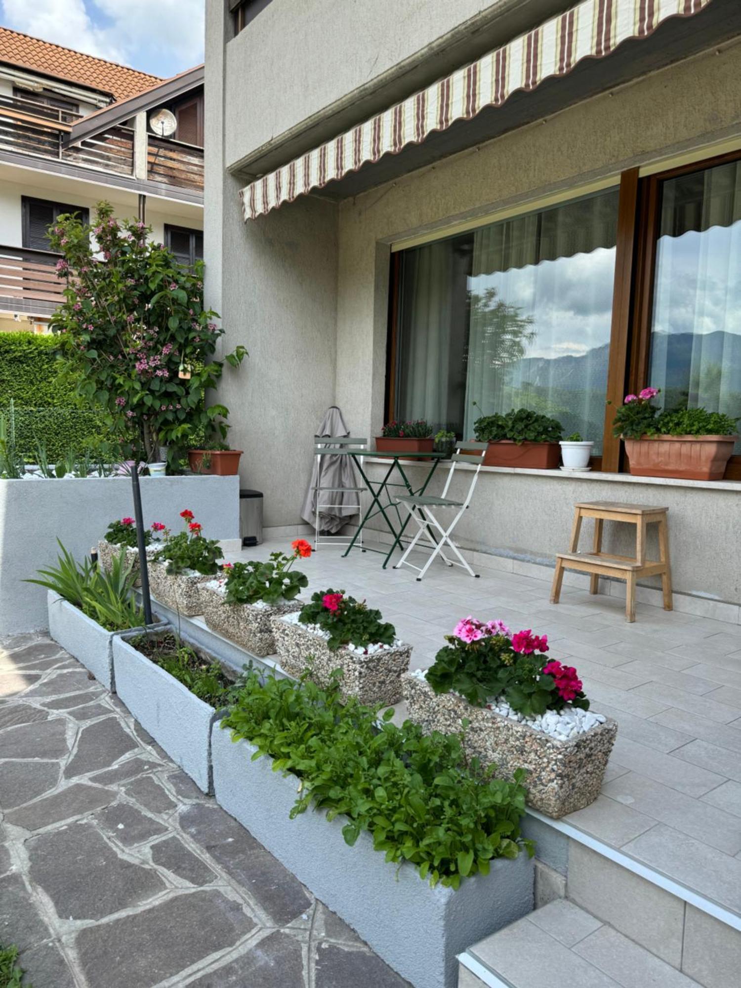 Green House Next - Lovely Apartment For Family And Free Parking 莱维科特尔梅 外观 照片