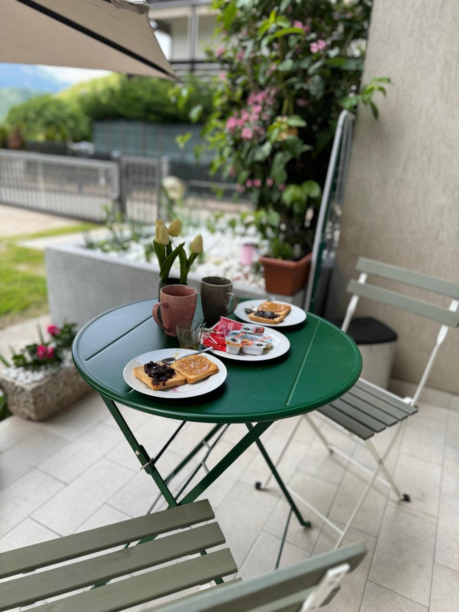 Green House Next - Lovely Apartment For Family And Free Parking 莱维科特尔梅 外观 照片