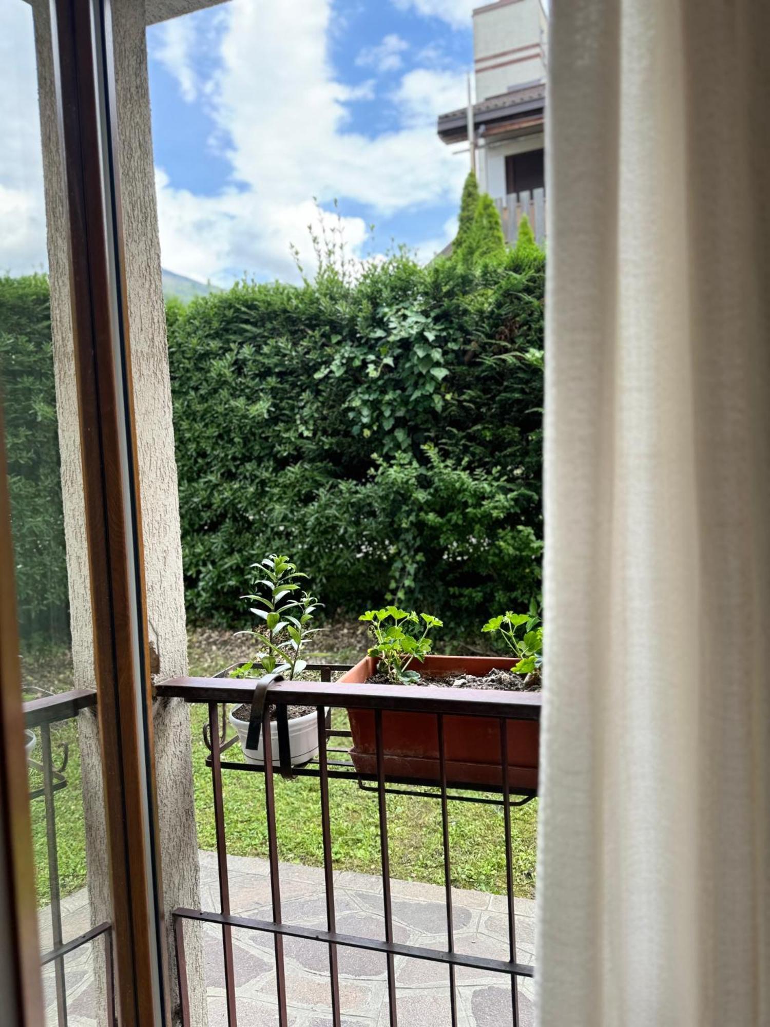 Green House Next - Lovely Apartment For Family And Free Parking 莱维科特尔梅 外观 照片